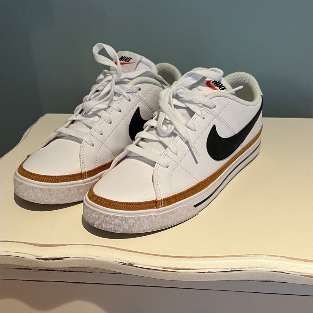 Nike Court Legacy Shoes
